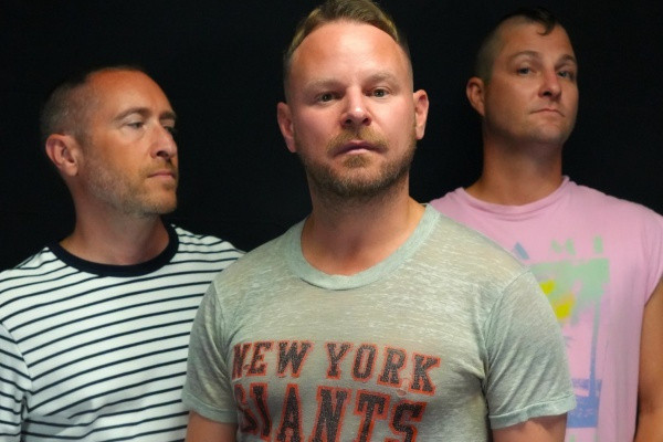 The Dead Betties to release new EP, share "Whatever, Anyway" video