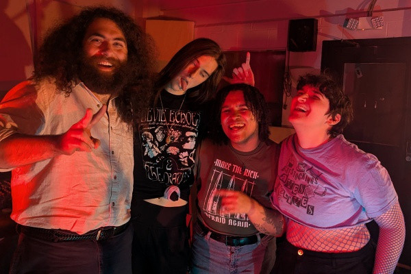 Eevie Echoes And The Locations