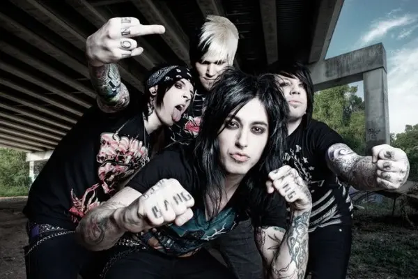 ronnie radke escape the fate