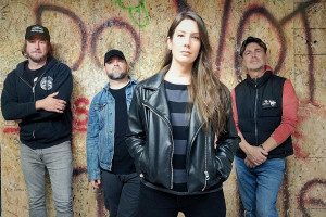 Lonely Little Kitsch