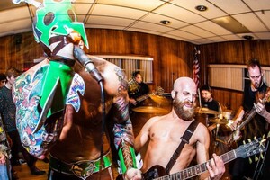 UltraMantis Black