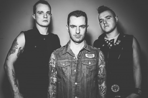 Koffin Kats: &quot;Giving Blood&quot;