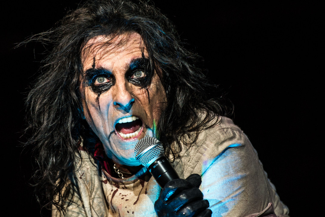 Alice Cooper releases "White Line Frankenstein" video