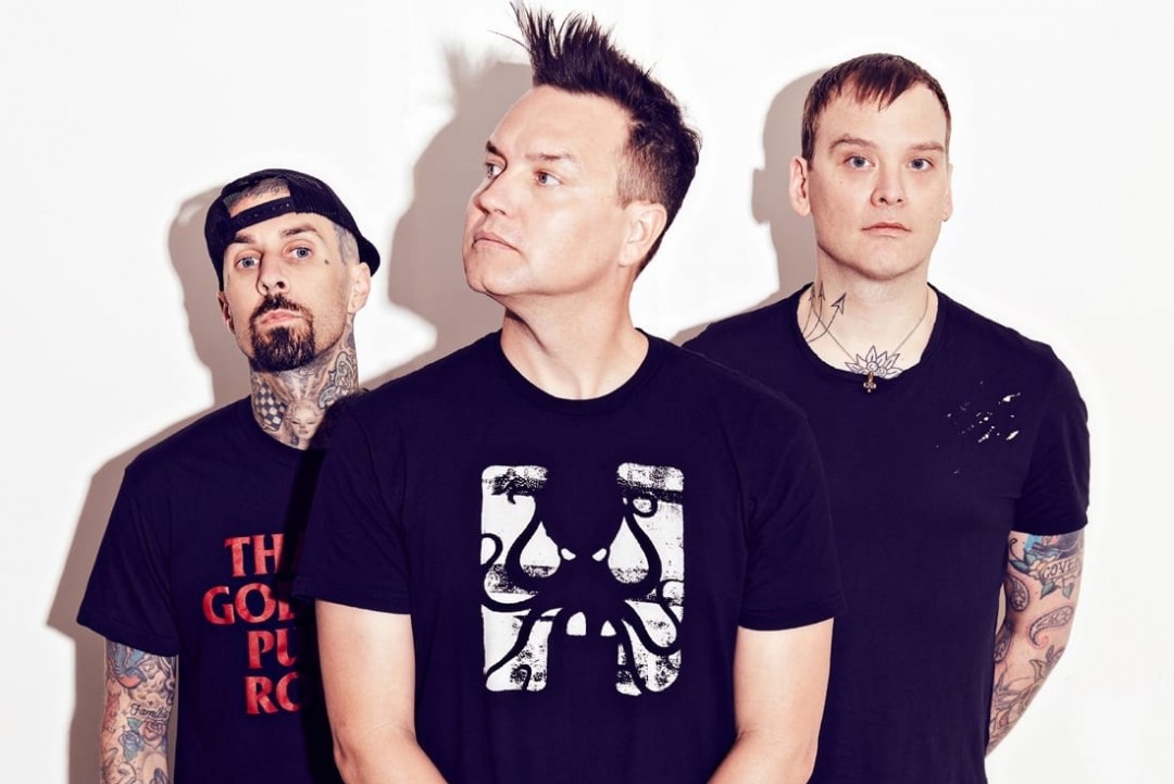 Blink-182: "Darkside"