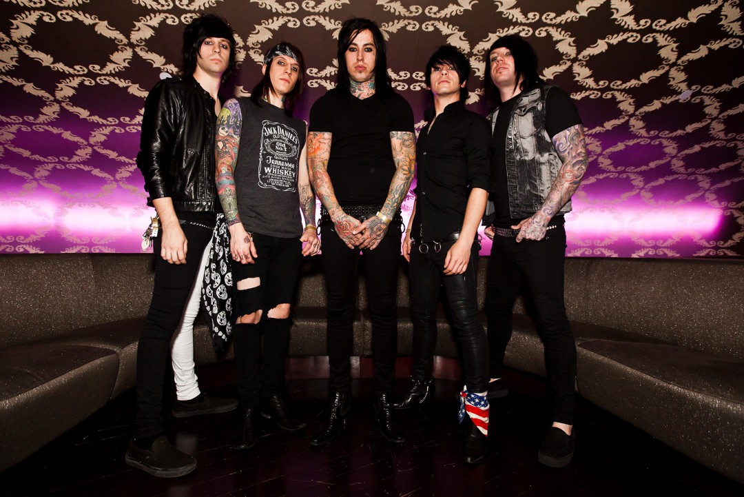 Falling in Reverse: "Just Like You"