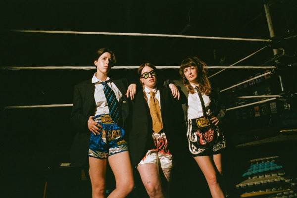 Irska skupina Pillow Queens izdala nov singel "Be A Big Girl"