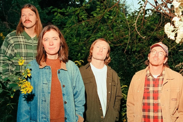 Ratboys photographed by Miles Kalchik