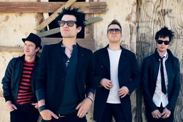 Sum 41 announce 'Does This Look All Filler No Killer' tour 