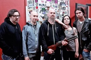 Svetlanas tap Nick Oliveri for upcoming album