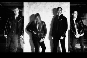 Iggy Pop and Josh Homme (North America, Europe)