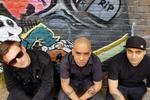 Scarboro: 'Wolves on the Radio'