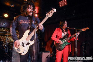 Navel Gazing December 16, 2018