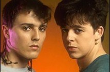 Ted Leo and the Pharmacists: "Everybody Wants To Rule The World" (Tears for Fears)