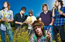 Never Shout Never: "Simplistic Trance-Like Getaway"