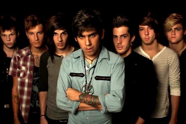 Crown The Empire: "Makeshift Chemistry"