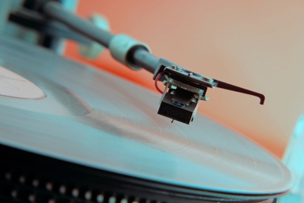 Amazon launches AutoRip for Vinyl