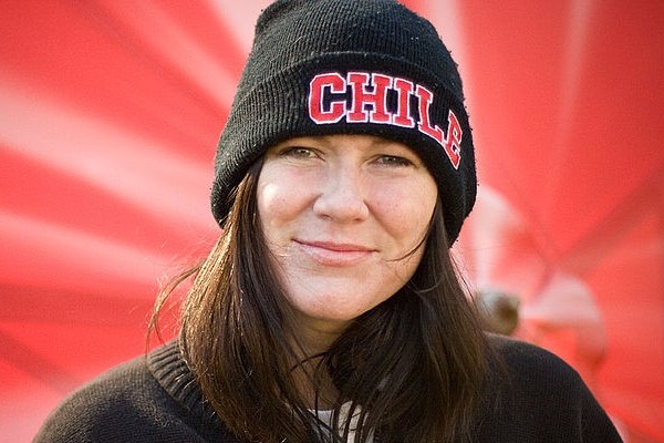Kim Deal releases second solo 7-inch