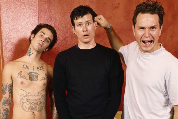 A linguistics professor explains the "pop-punk" vocal