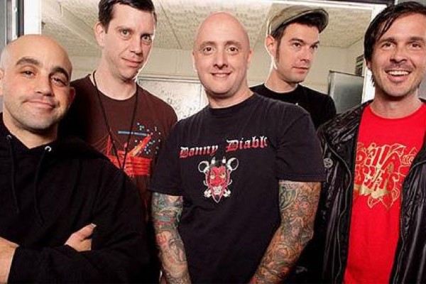 Gorilla Biscuits / Modern Life Is War / Touché Amoré / Gwlt (Europe)