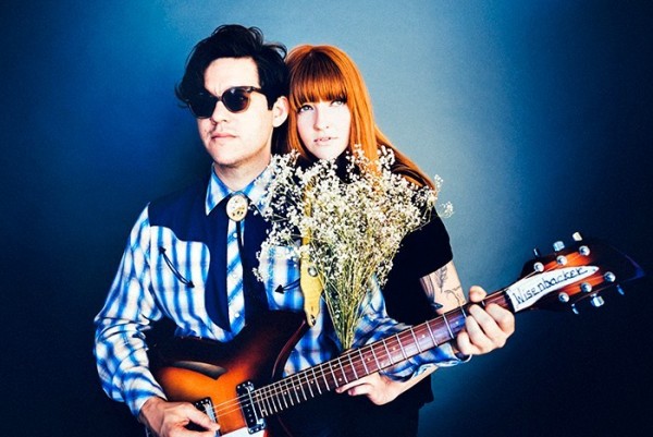 La Sera announce new LP details, release single