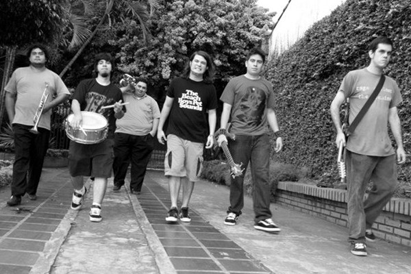 Vecindad Autopsia release new single