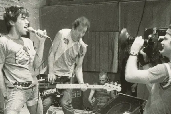 Black Flag Featuring Greg Ginn & Mike Vallely - Salvage Station