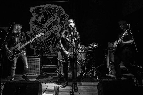 Blood People perform "Mirror Mirror" at Live! from The Rock Room