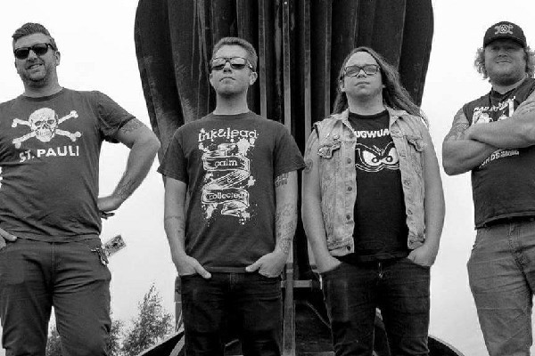 The Scutches: "One True Crutch/Don't Go" at LFTRR