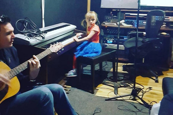 Lovesick Bombs : "Dad Rock"