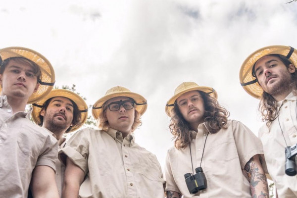 Wilmette: "Winter Stay"