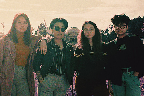 Ariel View signs to Epitaph, releases single "Friday Nights"