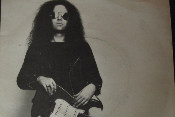 Larry Wallis of Pink Fairies and Motorhead has passed away