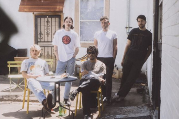 Narrow Head: "Hard To Swallow"