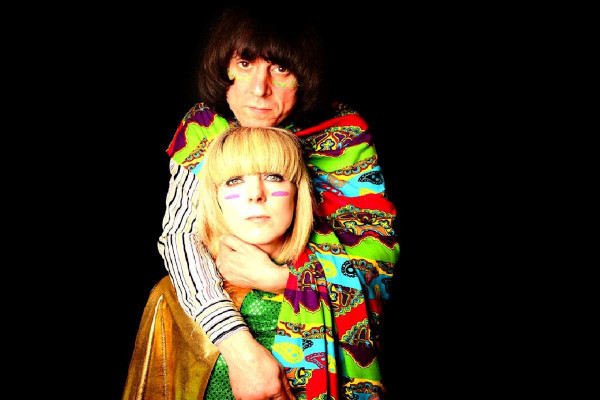 The Lovely Eggs release "I, Moron" video featuring Iggy Pop