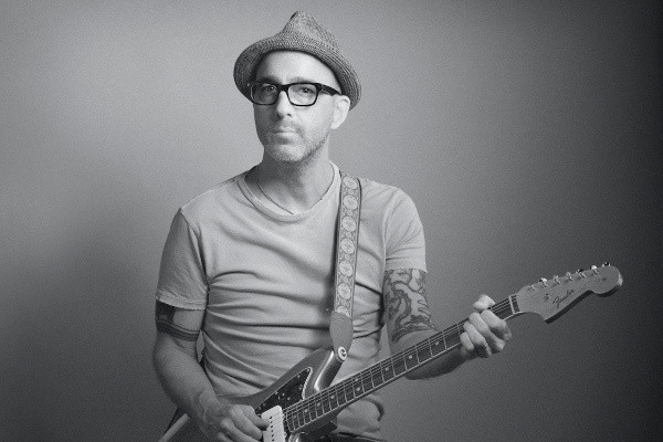 Dan Andriano and The Bygones release "Sea Level" video