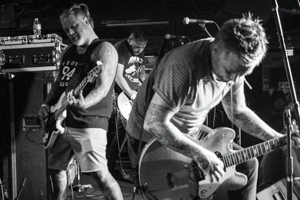 Ann Beretta release new song with Thomas Barnett of Strike Anywhere