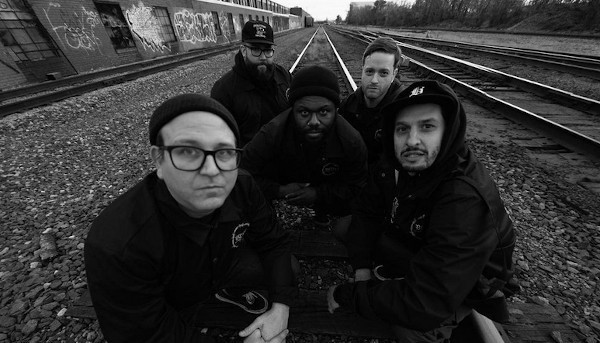 End It: "Familia Finito”