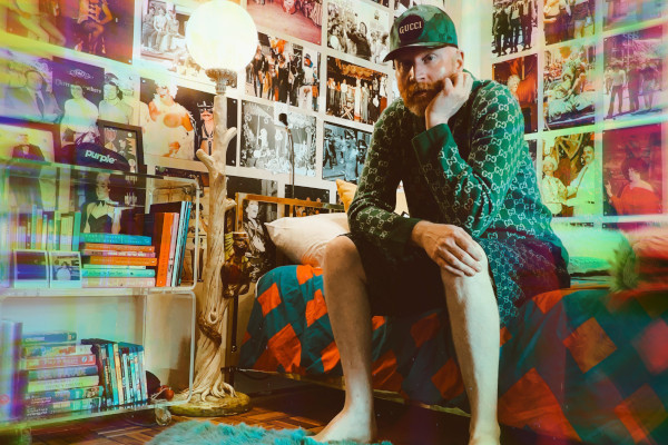 Logan Lynn and Yellow Trash Can: "Help Me Out"