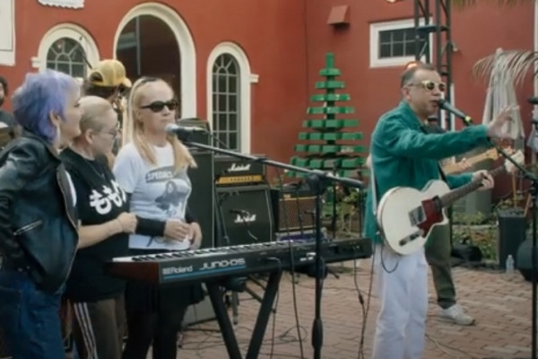 Watch Fred Armisen and the Go's play "Fistfight in the Parking Lot" at Musack Carnival!