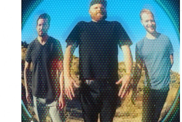 Originalni basist skupine Cigar se vrača na oder, oboževalci Radioheada razočarani nad prodajo vstopnic