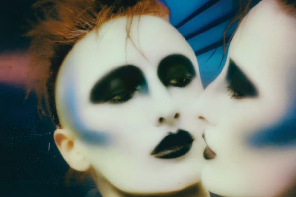 Listen to Punknews Podcast  #699.999 - Dagger Polyester!