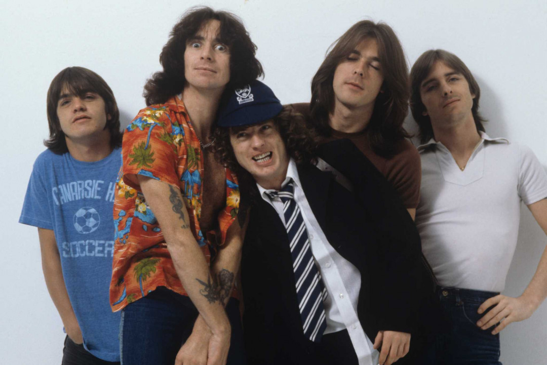 Malcolm Young passes away at 64