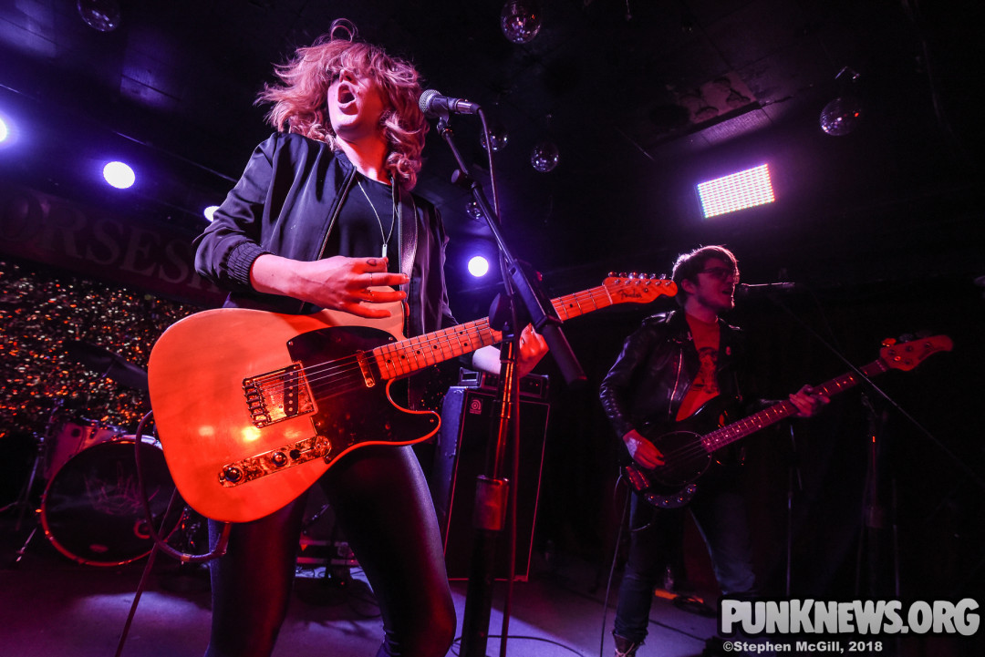 Photos: The Balconies at the Horseshoe Tavern in Toronto 02/01