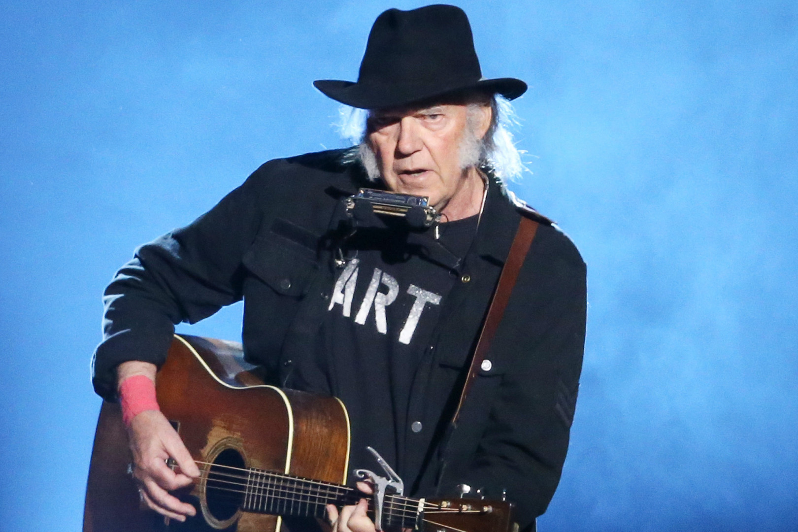 Neil Young has music removed from Spotify due to Joe Rogan's false claims about Covid