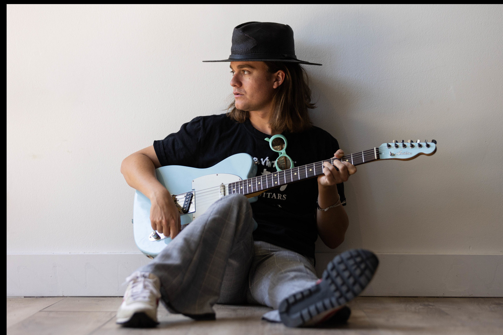 Check out the new tune by Robin Taylor Zander of Cheap Trick!